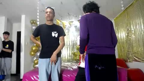 benz boys online show from February 6, 2:04 pm