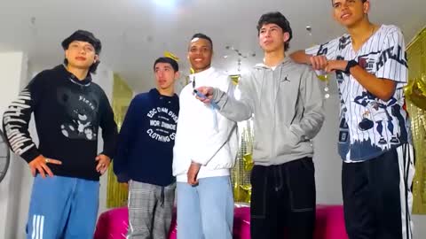 benz boys online show from February 19, 12:11 pm