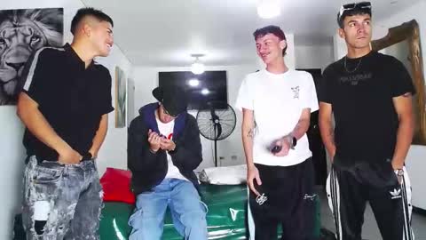 benz boys online show from September 25, 12:09 pm