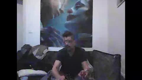 Snapshot of benzs chatting on December 15, 10:47 pm mobi online show from December 15, 10:47 pm