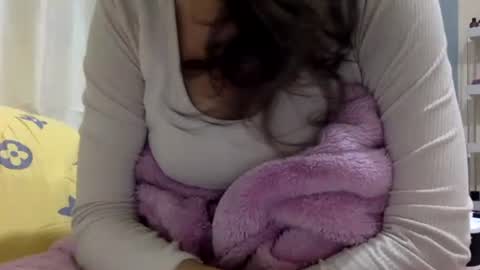 Snapshot of bermudatriangle12 chatting on February 12, 4:57 pm tixxie online show from February 12, 4:57 pm