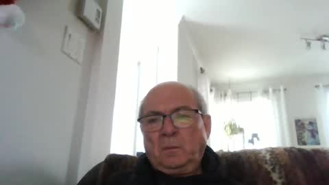 bernard1102 online show from November 19, 1:33 pm