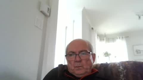 bernard1102 online show from May 15, 12:56 pm