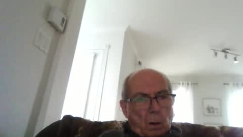 bernard1102 online show from May 18, 9:53 pm