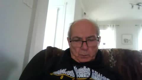 bernard1102 online show from May 19, 12:44 pm