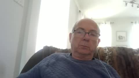 bernard1102 online show from June 4, 4:02 pm