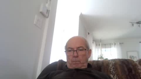 bernard1102 online show from July 6, 1:52 pm