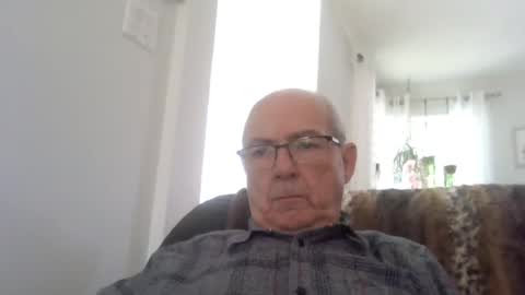 bernard1102 online show from July 18, 1:59 pm