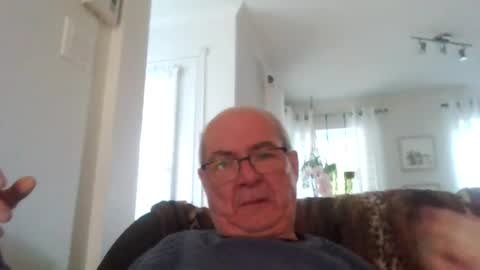 bernard1102 online show from July 20, 10:39 am