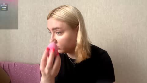 Anny online show from June 4, 11:49 am