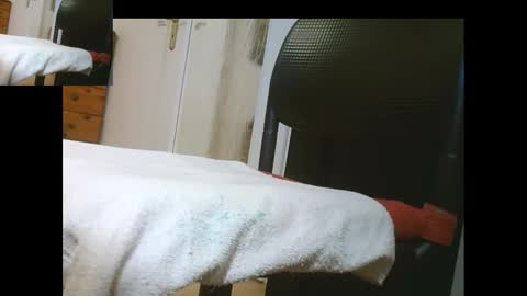 Snapshot of bernardo1968 chatting on December 16, 5:54 pm bernardo1968 online show from December 16, 5:54 pm