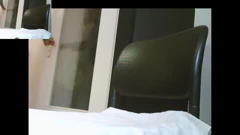 Snapshot of bernardo1968 chatting on January 1, 2:41 am bernardo1968 online show from January 1, 2:41 am