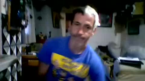 Snapshot of bernichaos77 chatting on April 7, 6:19 pm bernichaos77 online show from April 7, 6:19 pm