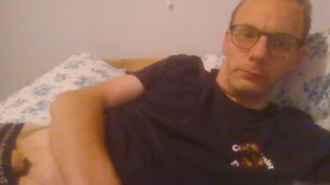 Snapshot of bernie484237 chatting on July 18, 7:28 pm Bernie online show from July 18, 7:28 pm