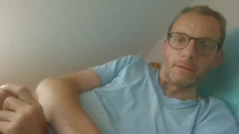 Snapshot of bernie484237 chatting on July 23, 4:05 pm Bernie online show from July 23, 4:05 pm