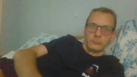 Snapshot of bernie484237 chatting on July 25, 6:27 pm Bernie online show from July 25, 6:27 pm
