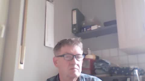 Snapshot of bernie6004 chatting on June 17, 8:50 am bernie6004 online show from June 17, 8:50 am