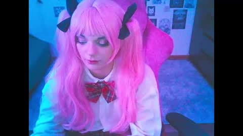 Snapshot of berriekitten chatting on July 17, 10:14 pm BerrieKitten online show from July 17, 10:14 pm