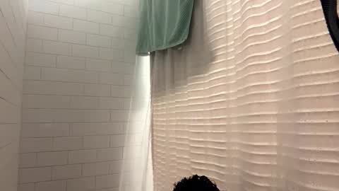 berriess_ online show from February 3, 11:15 am