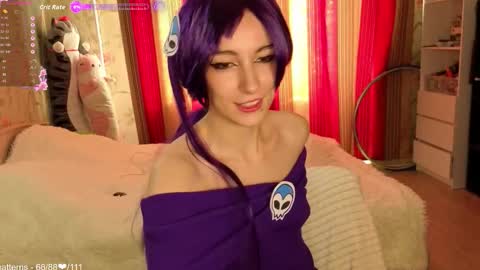 Snapshot of berrryjelly chatting on October 31, 11:22 am Hi Im NikaComing back online on Monday 3 online show from October 31, 11:22 am