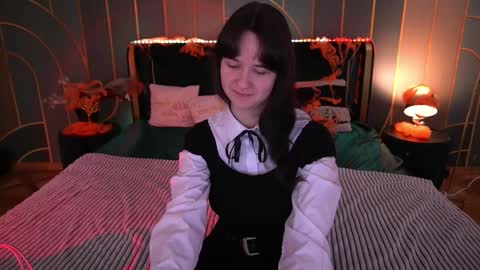 Snapshot of berrydiva chatting on October 26, 7:25 am Violette online show from October 26, 7:25 am