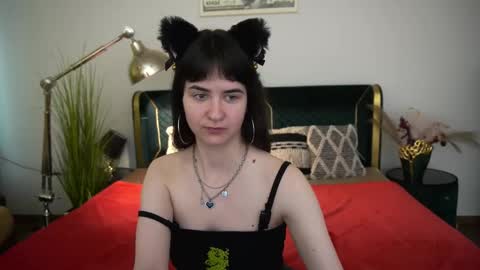 Violette online show from May 16, 6:21 am