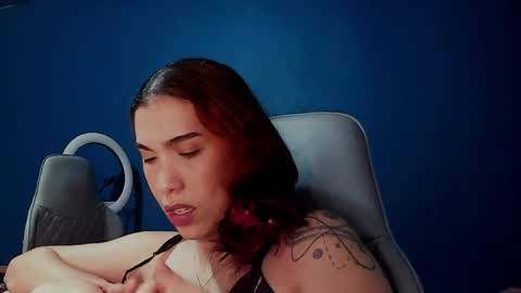 Snapshot of berryxberry chatting on April 24, 1:30 am berryxbaby online show from April 24, 1:30 am