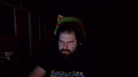 bertirally15 online show from March 28, 10:42 pm