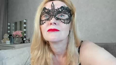 Snapshot of best__angelica chatting on May 19, 10:32 am best__angelica online show from May 19, 10:32 am