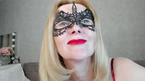 Snapshot of best__angelica chatting on May 30, 1:19 pm best__angelica online show from May 30, 1:19 pm
