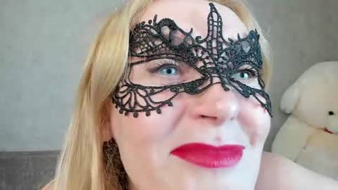 Snapshot of best__angelica chatting on June 15, 7:38 pm best__angelica online show from June 15, 7:38 pm