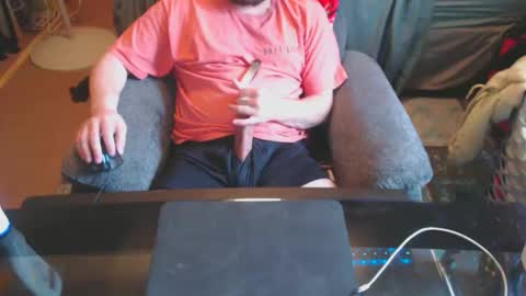 Snapshot of best_kept_secret23 chatting on April 2, 6:16 pm Best Kept Secret23 online show from April 2, 6:16 pm