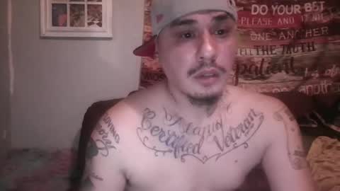 Snapshot of bestcouple84 chatting on December 7, 8:33 am bestcouple84 online show from December 7, 8:33 am