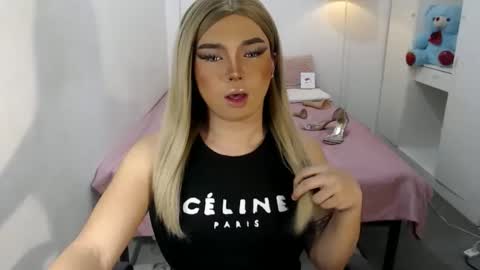 bestgirljulia online show from September 22, 4:47 am