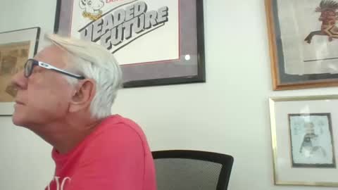 bestshot1951 online show from October 1, 3:07 pm