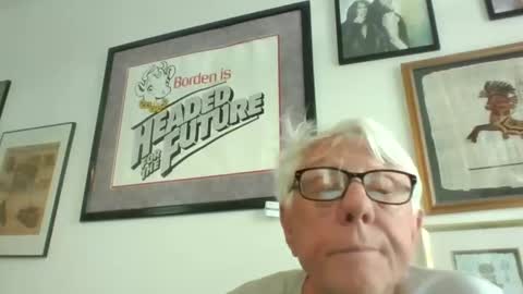 Snapshot of bestshot1951 chatting on June 1, 4:09 pm bestshot1951 online show from June 1, 4:09 pm