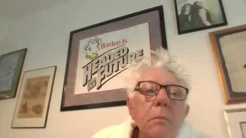 Snapshot of bestshot1951 chatting on June 8, 11:21 am bestshot1951 online show from June 8, 11:21 am