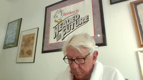 Snapshot of bestshot1951 chatting on June 11, 12:14 pm bestshot1951 online show from June 11, 12:14 pm