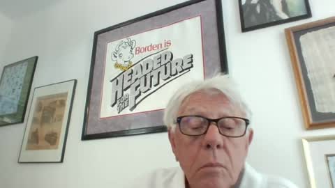 Snapshot of bestshot1951 chatting on June 15, 1:24 pm bestshot1951 online show from June 15, 1:24 pm