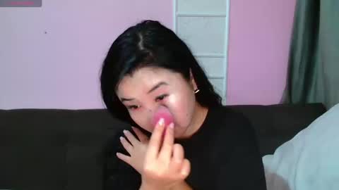 Snapshot of bet_lu chatting on October 21, 5:19 am Bet Lu online show from October 21, 5:19 am