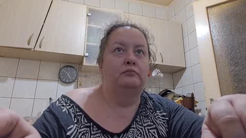 bethnorth online show from February 25, 2:43 am