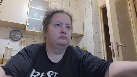 bethnorth online show from May 4, 11:45 pm