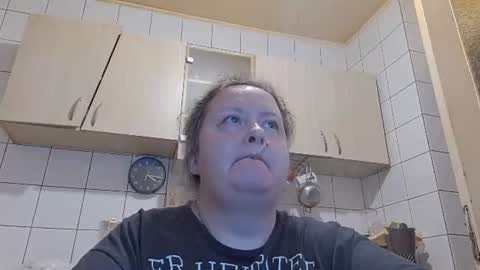 Snapshot of bethnorth chatting on June 12, 1:15 am bethnorth online show from June 12, 1:15 am