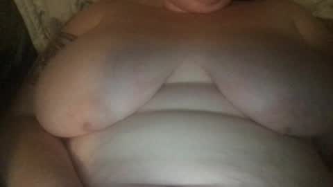 Snapshot of bethw3348 chatting on June 22, 10:29 pm bethw3348 online show from June 22, 10:29 pm