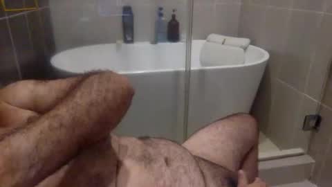 Snapshot of betoooox chatting on May 5, 3:25 am Virtual Gentleman online show from May 5, 3:25 am