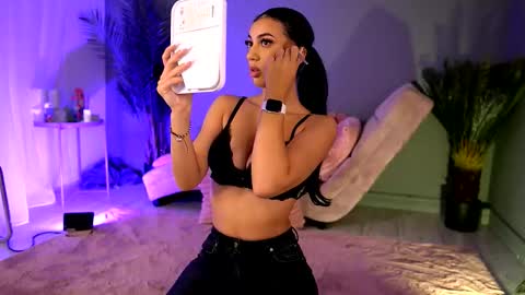 Betty online show from October 3, 4:20 am