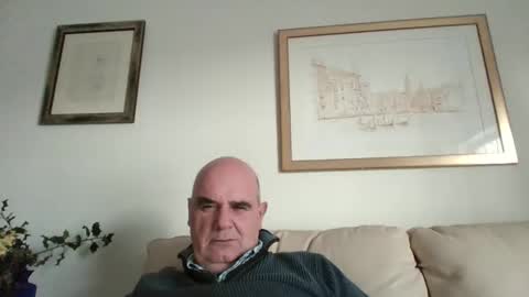 Snapshot of betta1 chatting on December 17, 4:24 pm betta1 online show from December 17, 4:24 pm