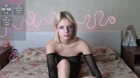 Betty and Oscar online show from November 6, 8:26 am