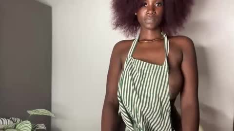 Adah online show from October 25, 1:02 am