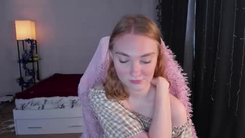 Dory make me happier online show from December 18, 3:34 am